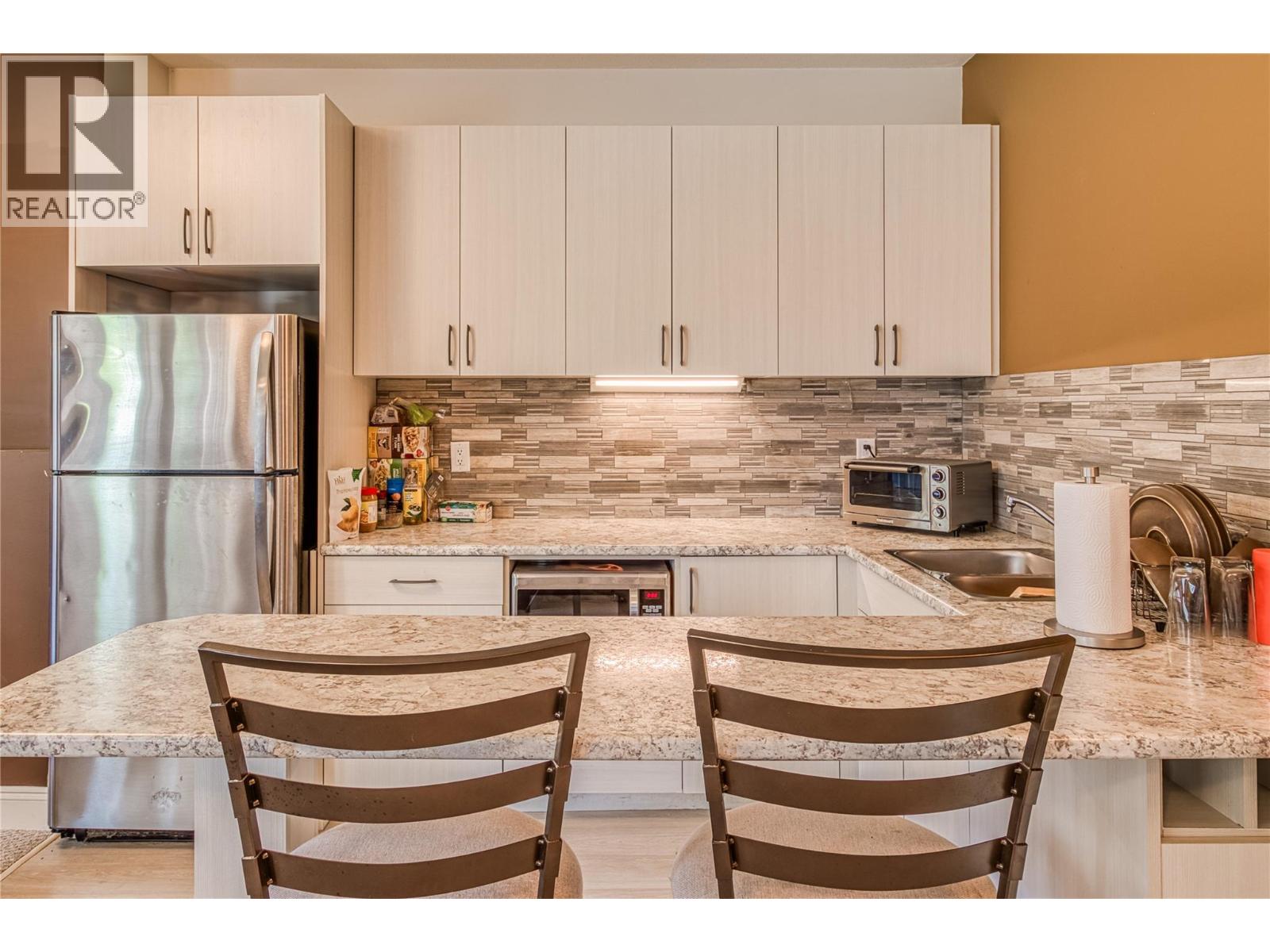 Photo 55 of 1084 Hume Avenue, Kelowna BC