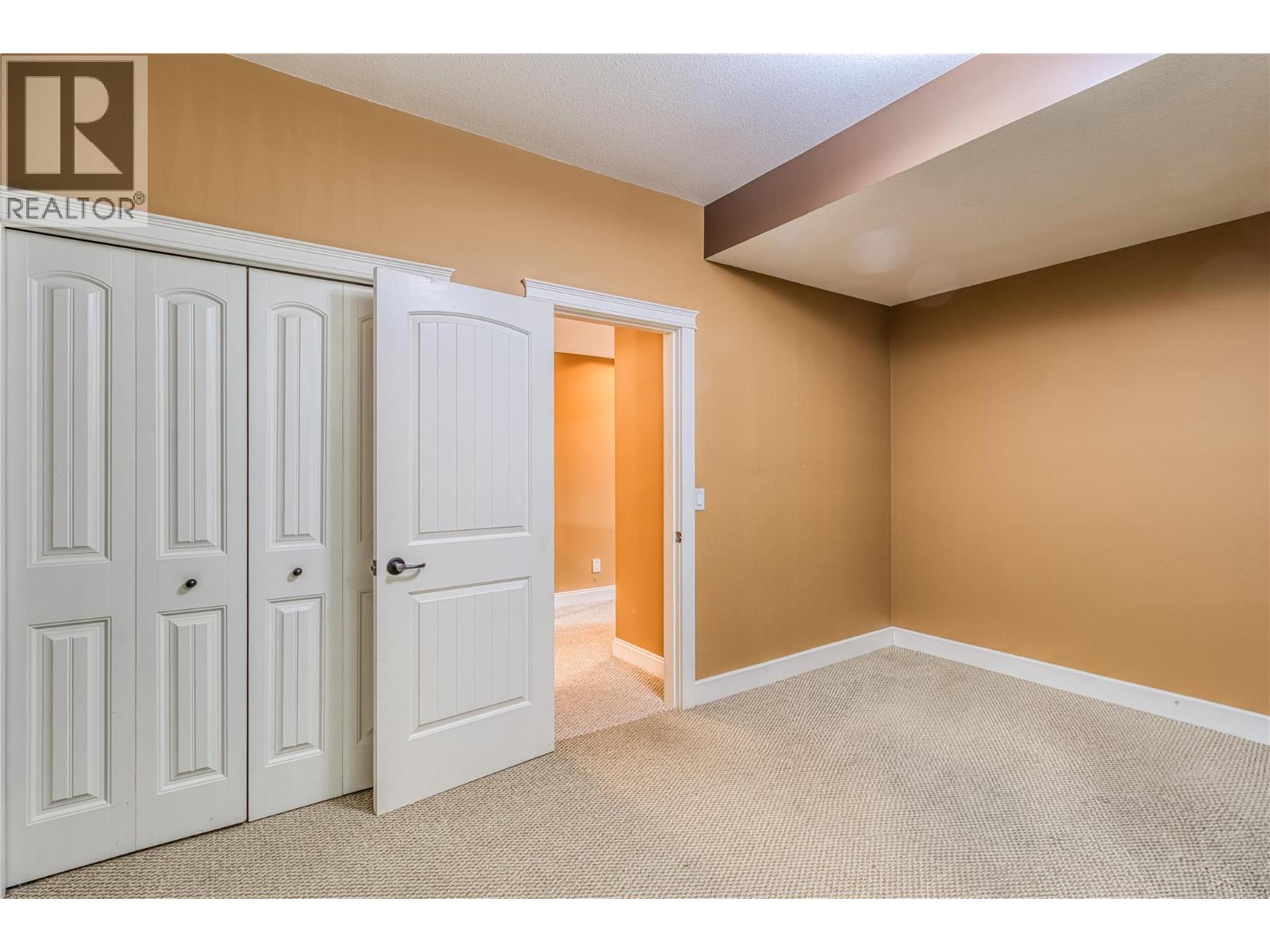 Photo 67 of 1084 Hume Avenue, Kelowna BC