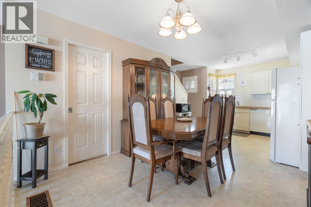 Single Family House 4 Level for Sale in  Bridlewood Lane SW Bridlewood Calgary 