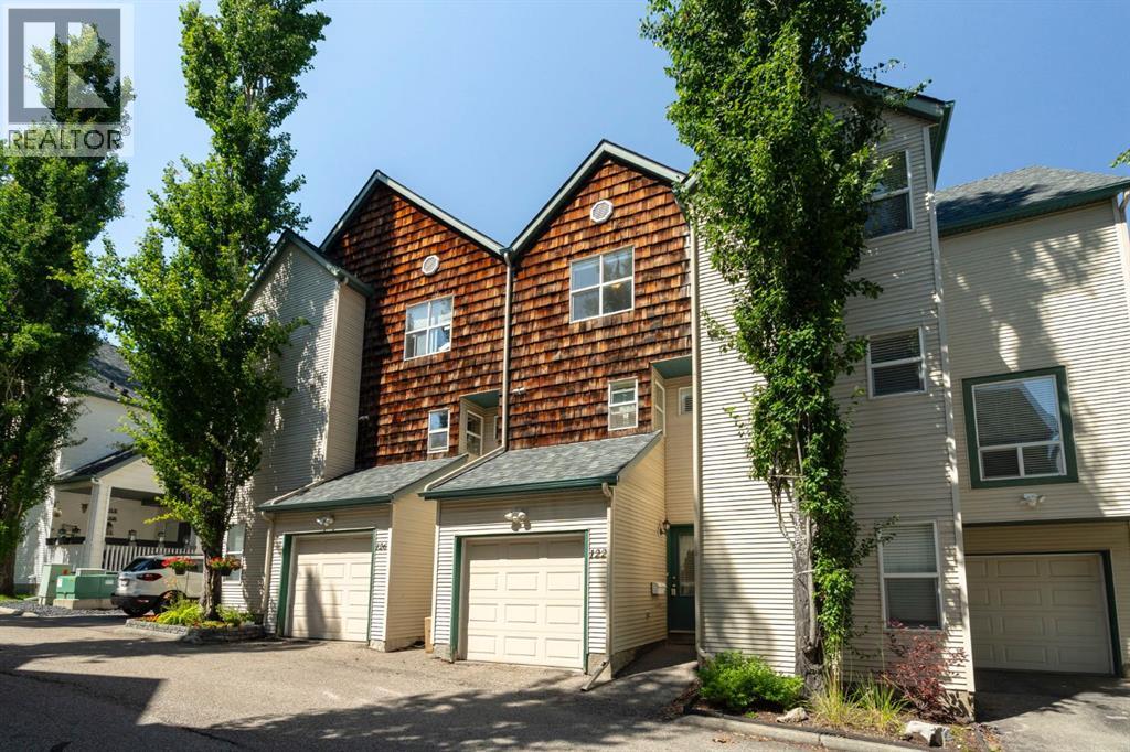 Single Family House 4 Level for Sale in  Bridlewood Lane SW Bridlewood Calgary 