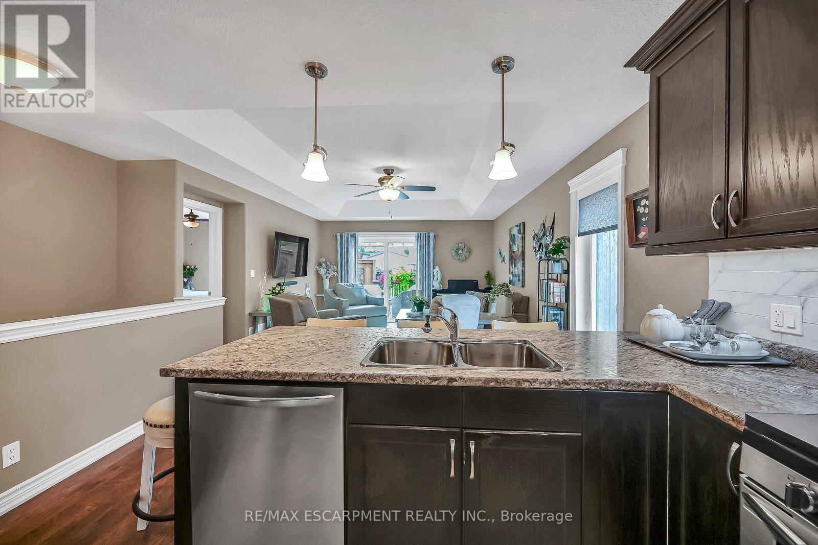 Photo 12 of 726 St George Street, Norfolk ON