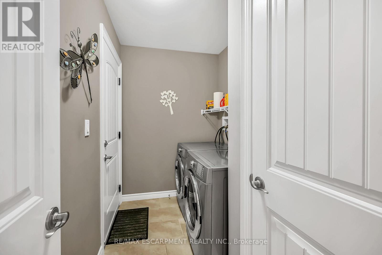 Photo 22 of 726 St George Street, Norfolk ON