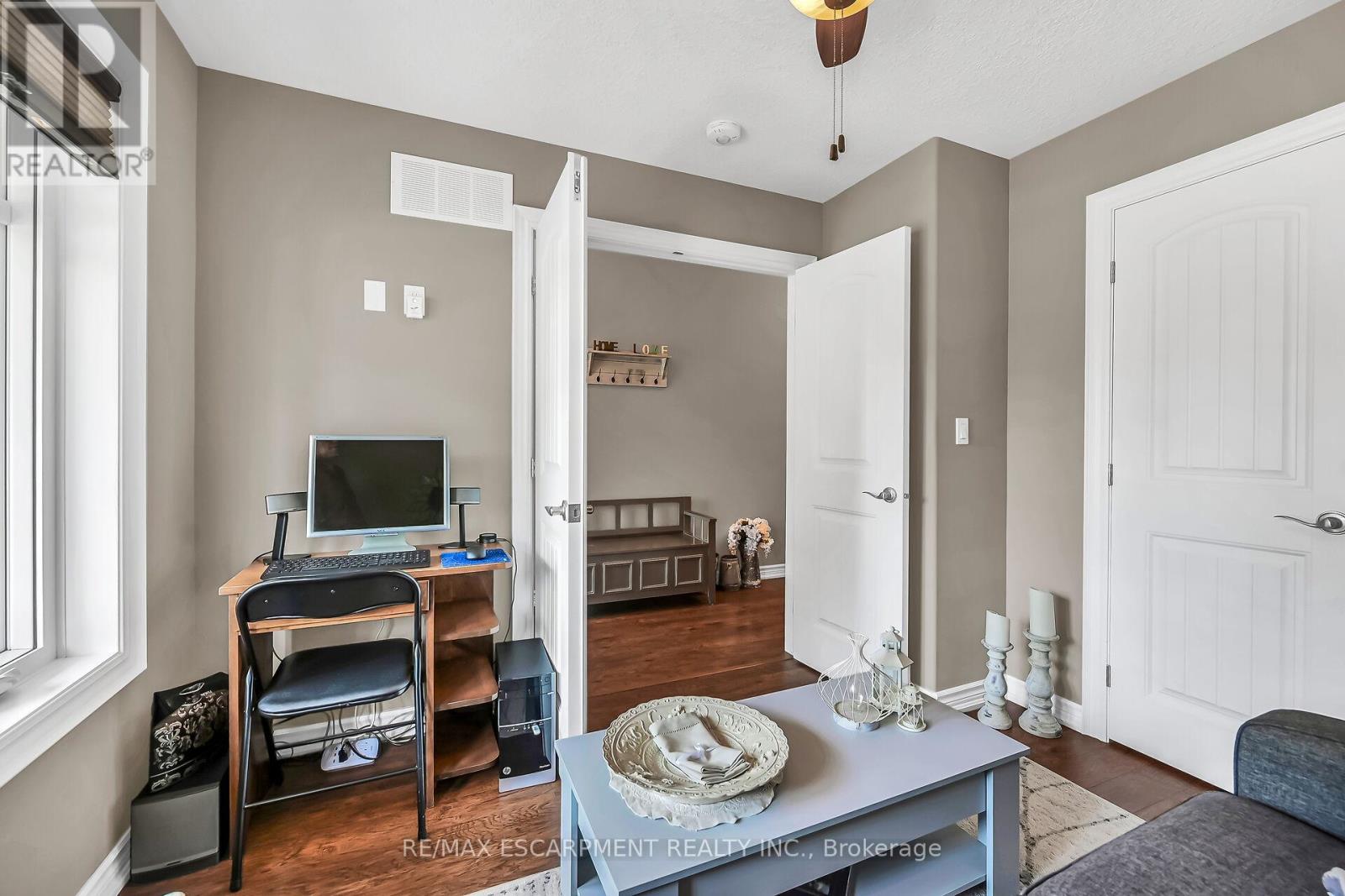 Photo 6 of 726 St George Street, Norfolk ON