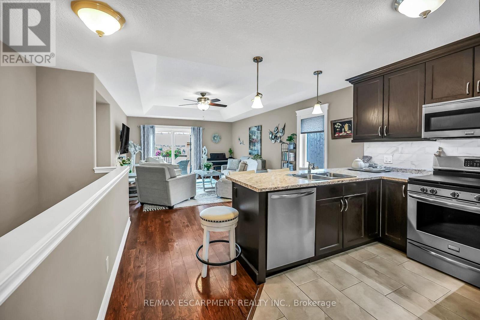 Photo 9 of 726 St George Street, Norfolk ON