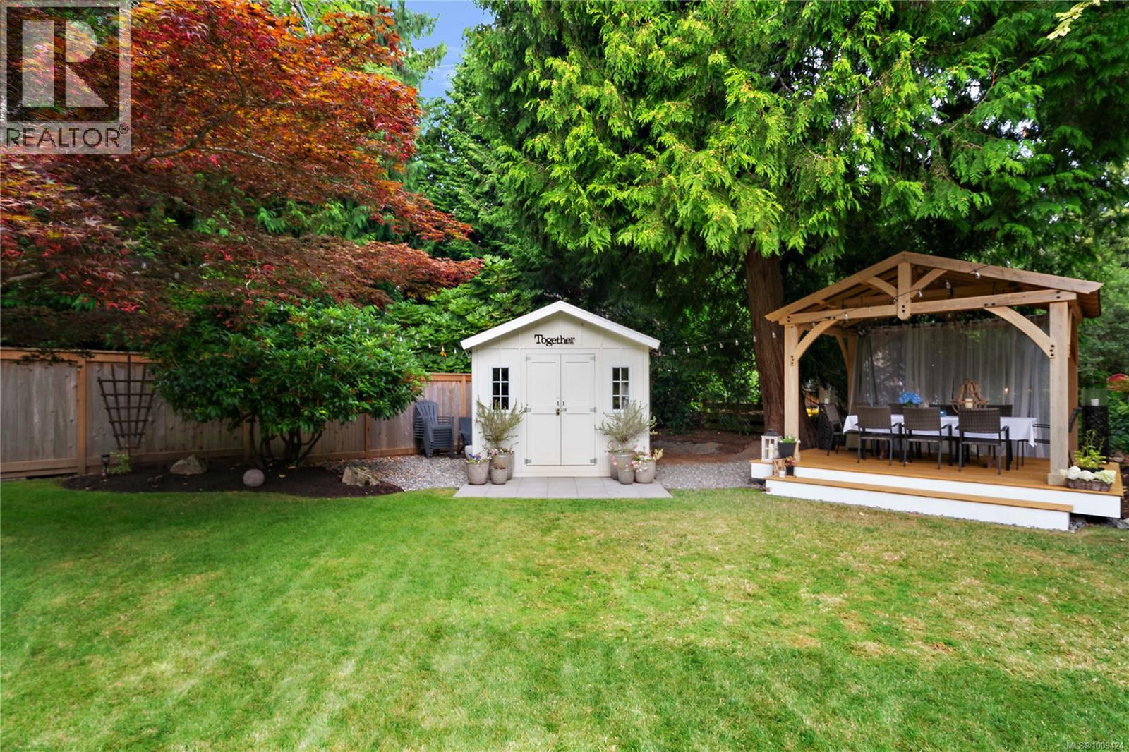 Photo 11 of 1590 Mayneview Terr, North Saanich BC