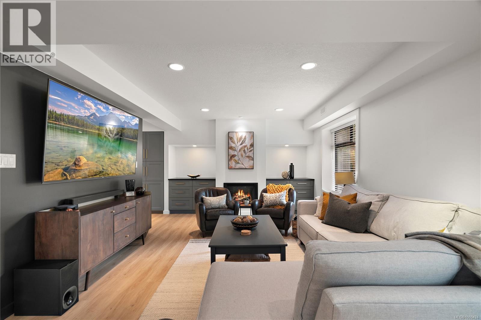 Photo 6 of 1590 Mayneview Terr, North Saanich BC