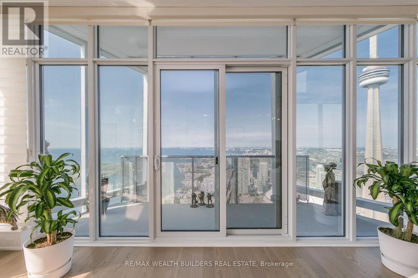 Photo 13 of 6810 10 York Street, Toronto ON