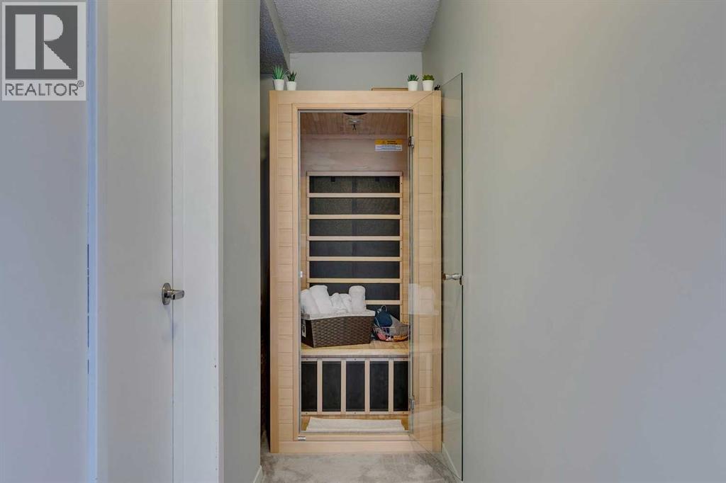 Single Family House for Sale in   A Street NE Renfrew Calgary 