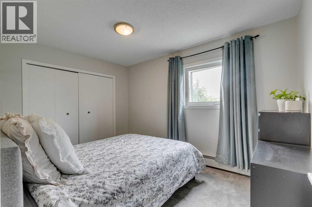 Single Family House for Sale in   A Street NE Renfrew Calgary 