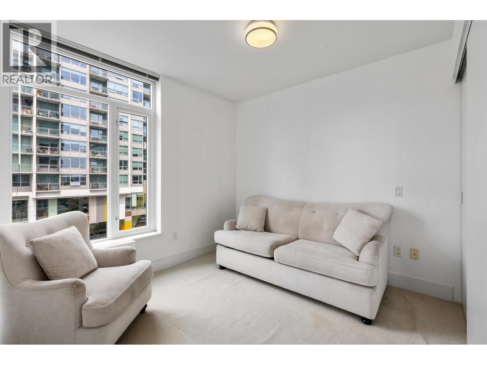 505 111 E 13TH STREET, North Vancouver