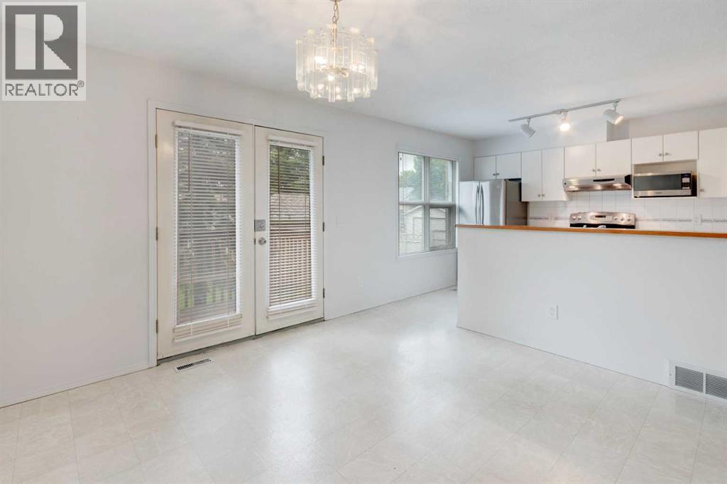 Single Family House for Sale in  Sandpiper Court NW Sandstone Valley Calgary 