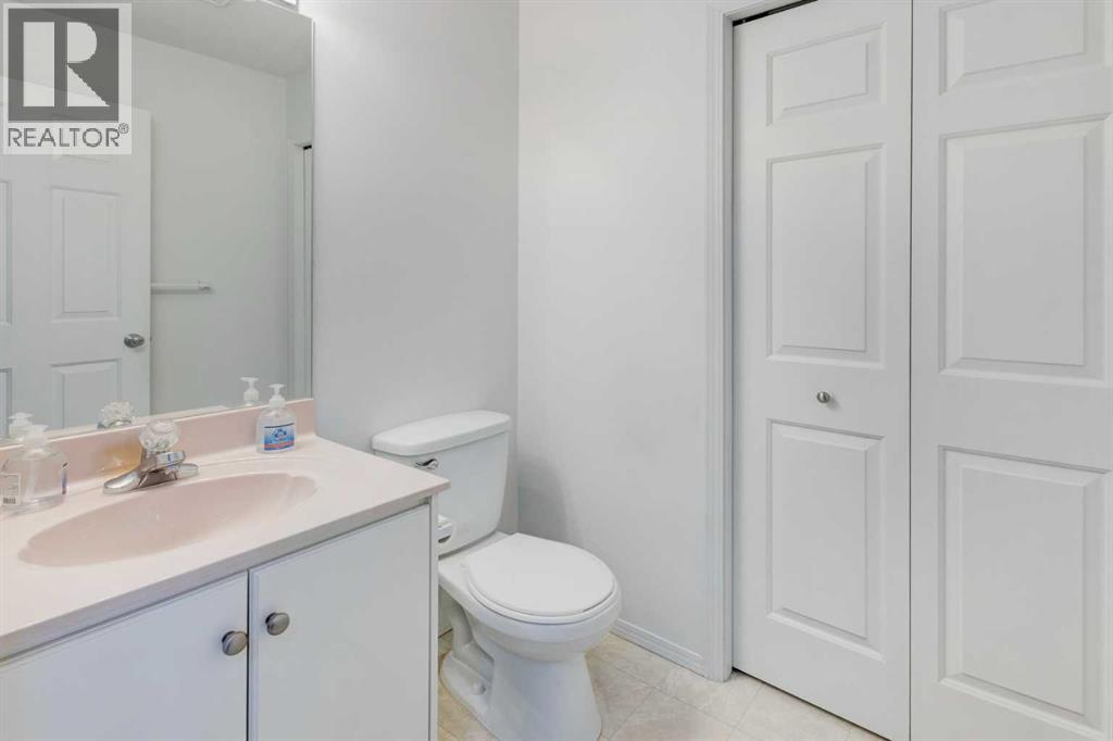 Single Family House for Sale in  Sandpiper Court NW Sandstone Valley Calgary 