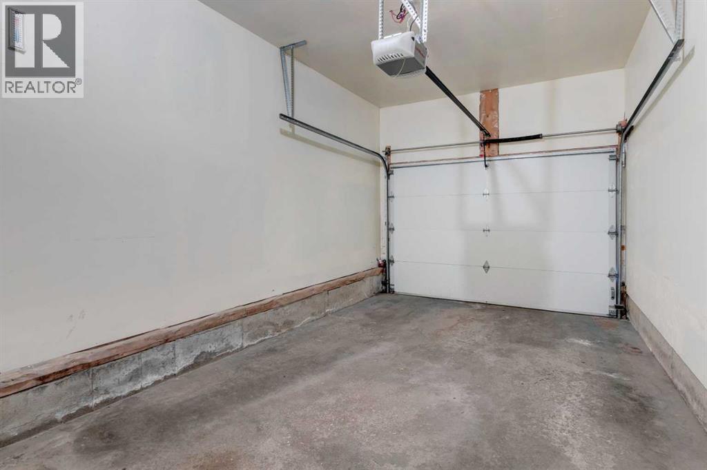 Single Family House for Sale in  Sandpiper Court NW Sandstone Valley Calgary 