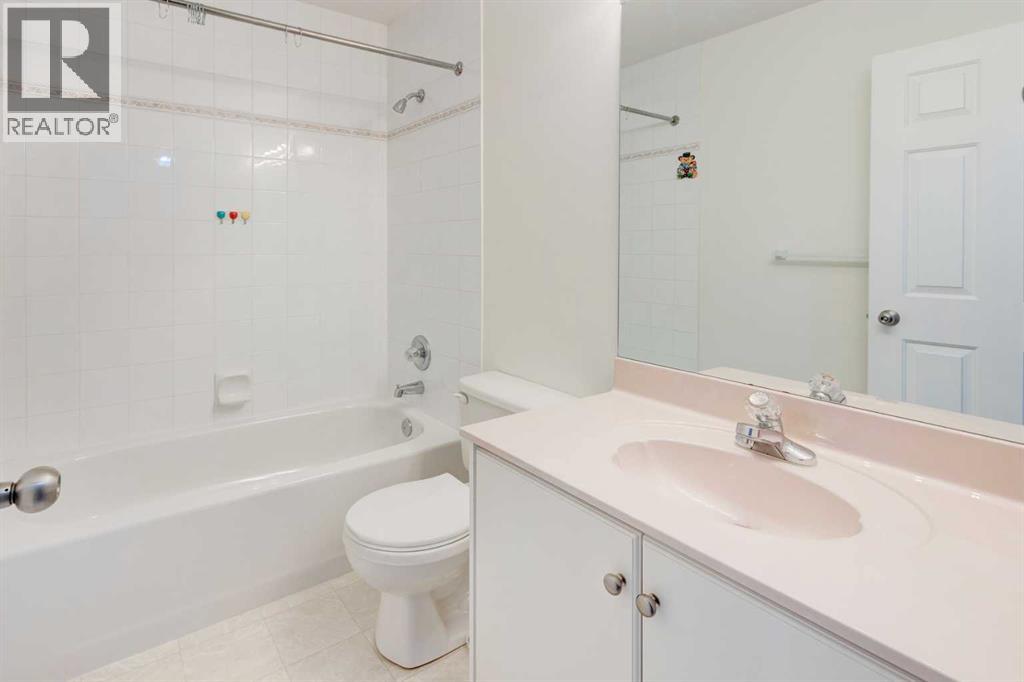 Single Family House for Sale in  Sandpiper Court NW Sandstone Valley Calgary 