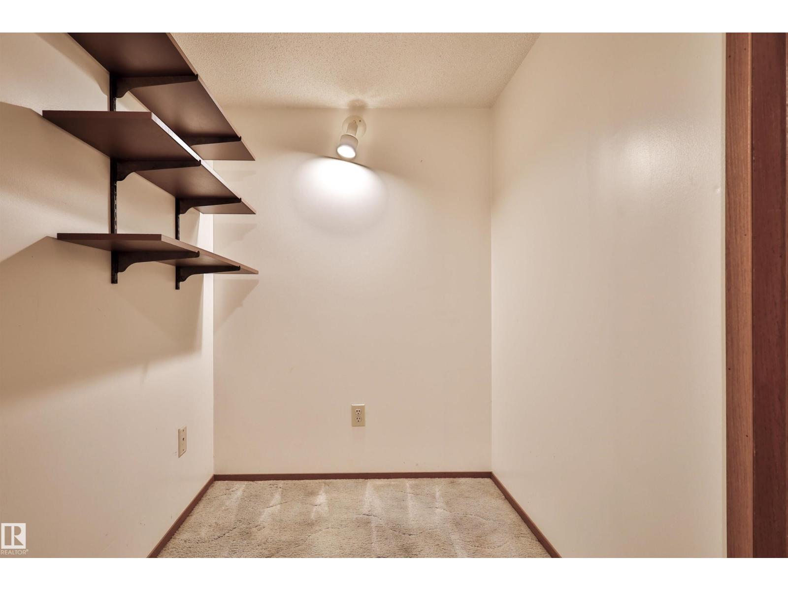Photo 37 of 51 10453 20 Av Nw, Edmonton AB