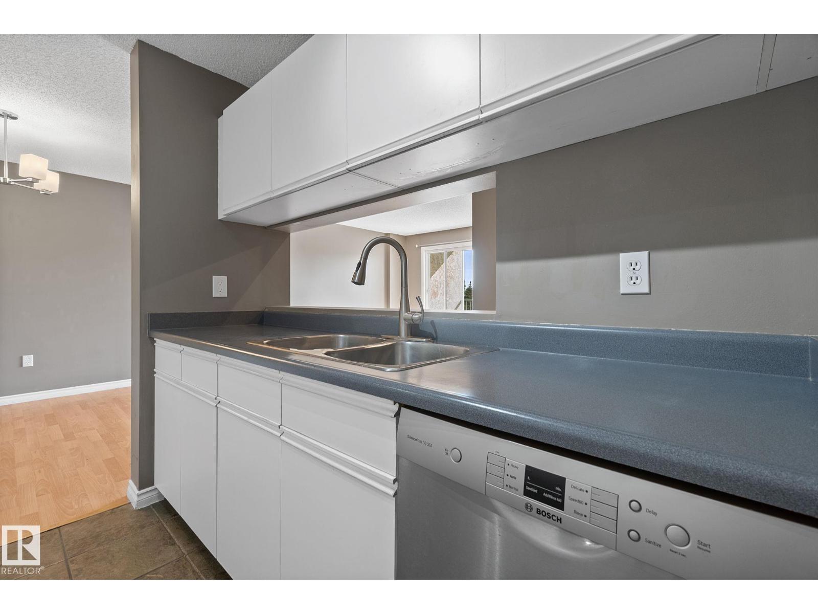 Photo 6 of 304 2508 50 St Nw, Edmonton AB