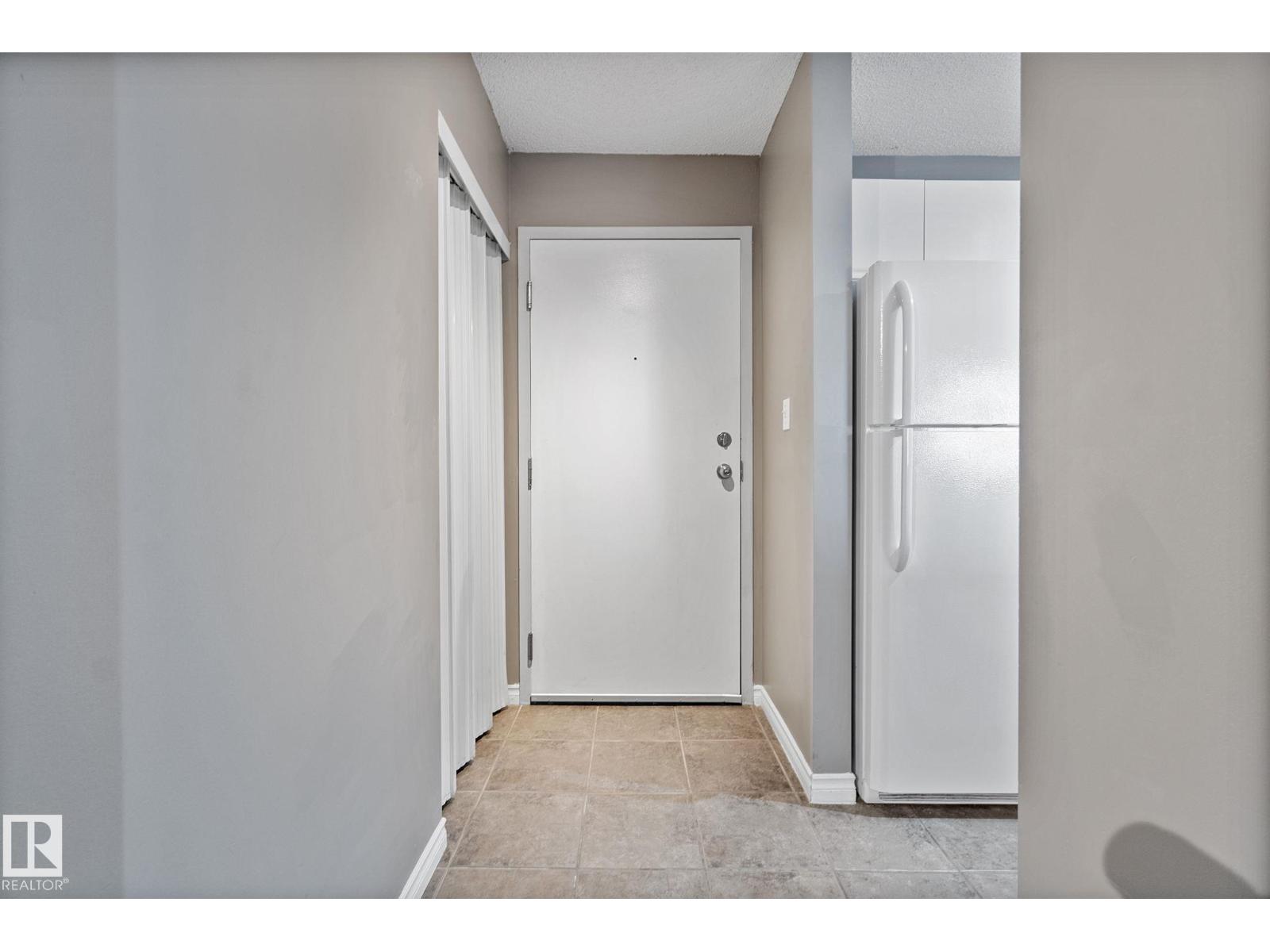 Photo 7 of 304 2508 50 St Nw, Edmonton AB