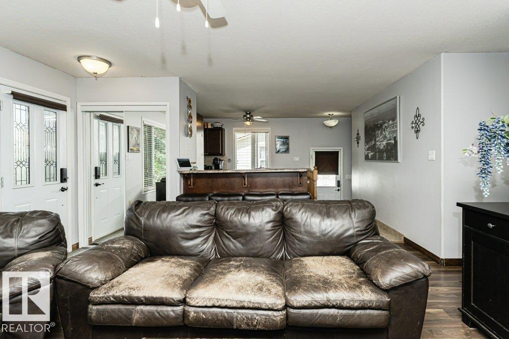 Photo 29 of 3405 39 St, Leduc AB