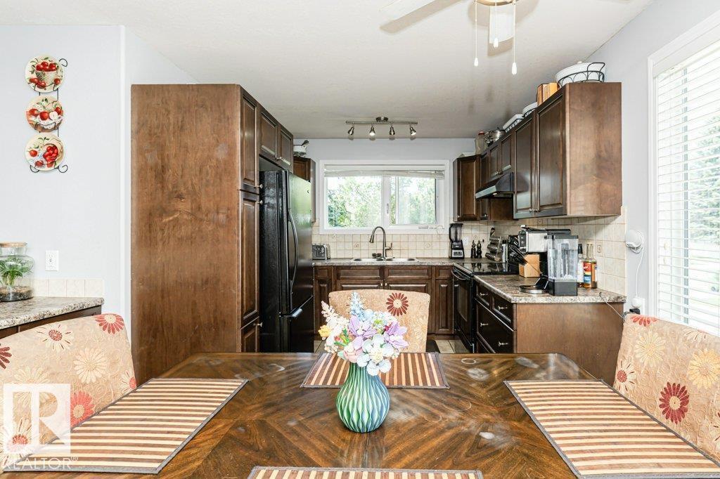 Photo 14 of 3405 39 St, Leduc AB