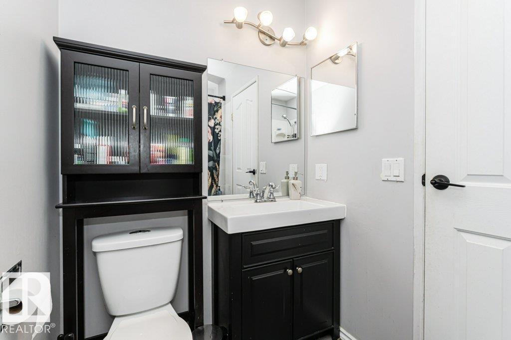 Photo 11 of 3405 39 St, Leduc AB