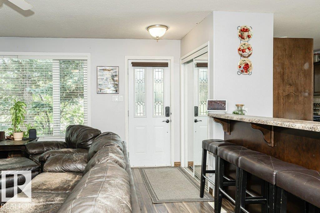 Photo 4 of 3405 39 St, Leduc AB