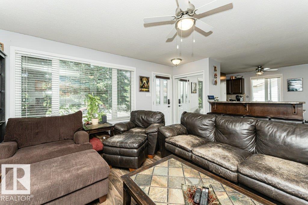 Photo 31 of 3405 39 St, Leduc AB