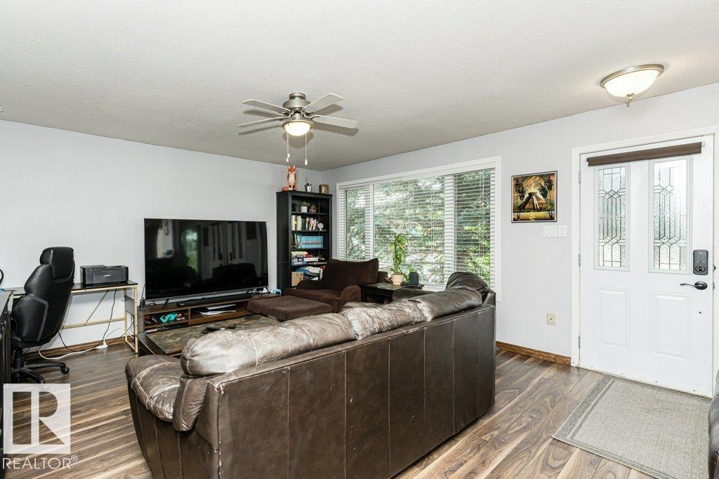 Photo 18 of 3405 39 St, Leduc AB