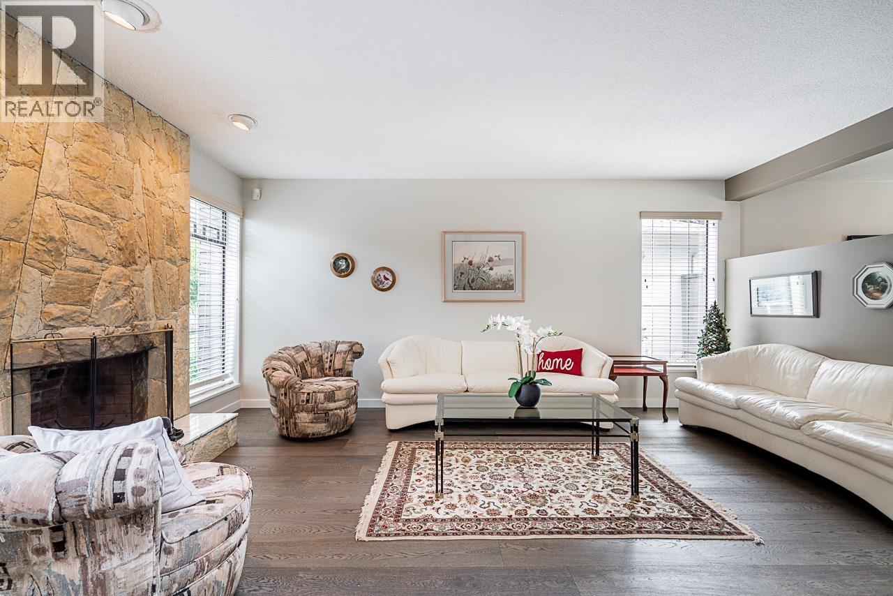 Photo 5 of 6600 Juniper Drive, Richmond BC