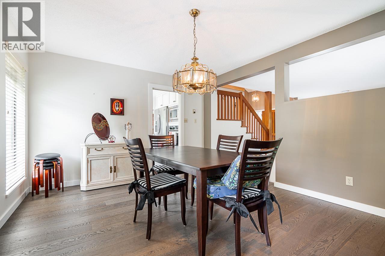 Photo 10 of 6600 Juniper Drive, Richmond BC