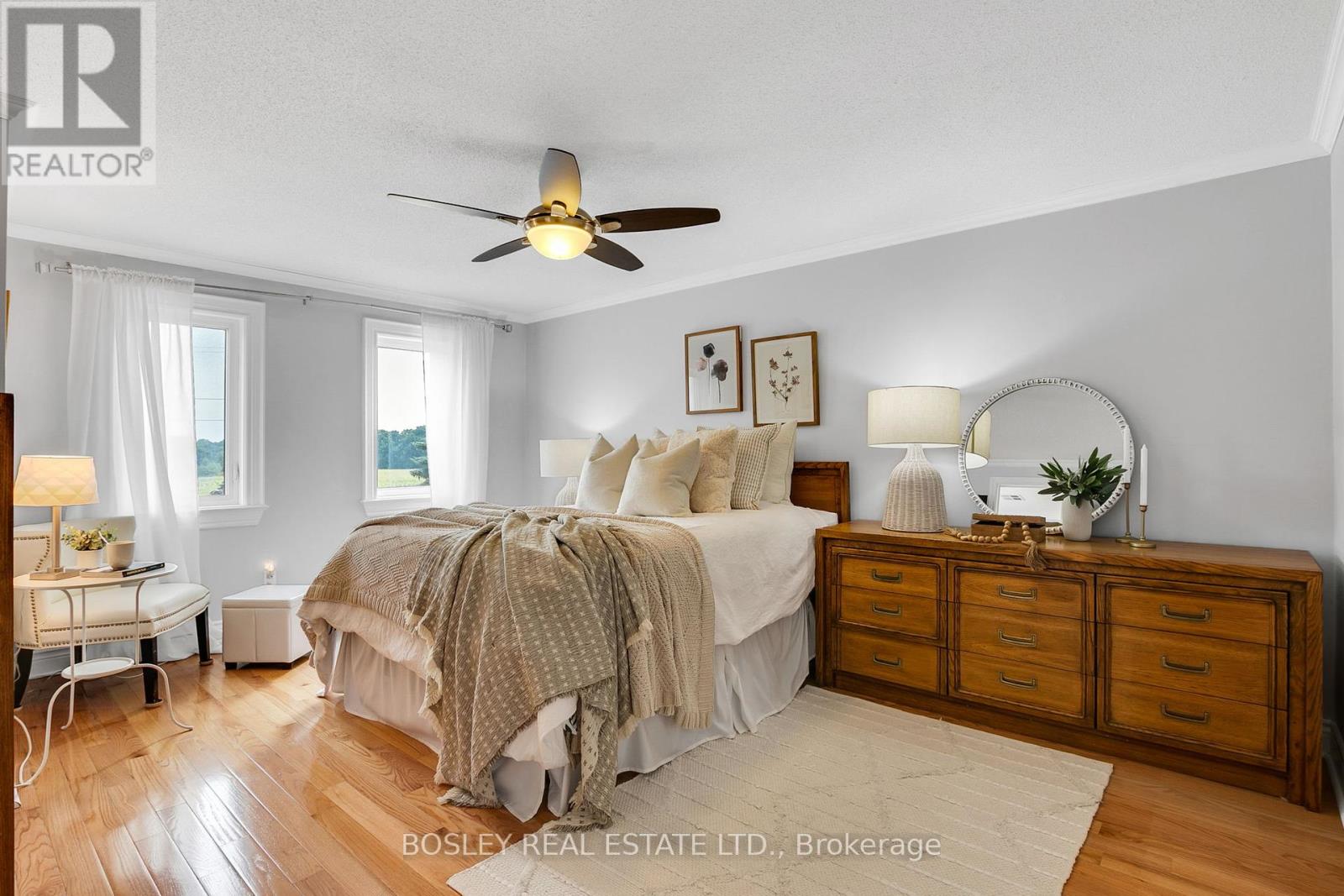 Photo 22 of 44 Hooper Square, Clarington ON