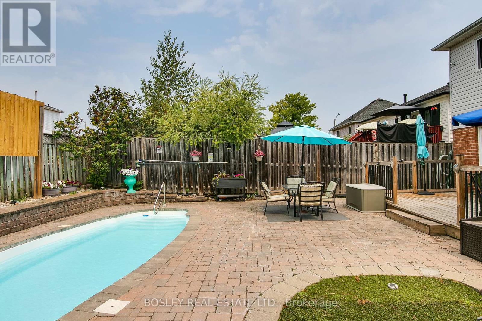Photo 45 of 44 Hooper Square, Clarington ON