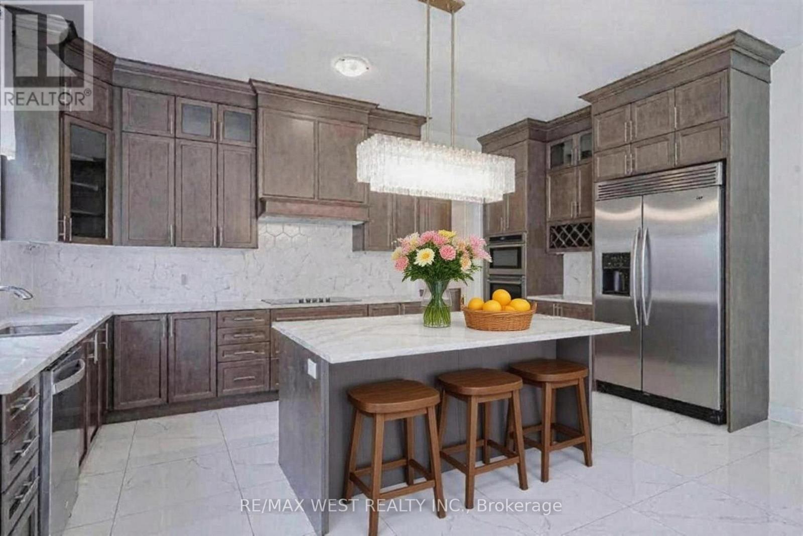 Photo 19 of 106 Silk Twist Drive, East Gwillimbury ON