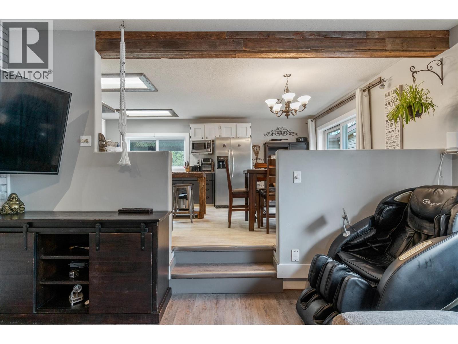 Photo 19 of 3111 5 Avenue Se, Salmon Arm BC