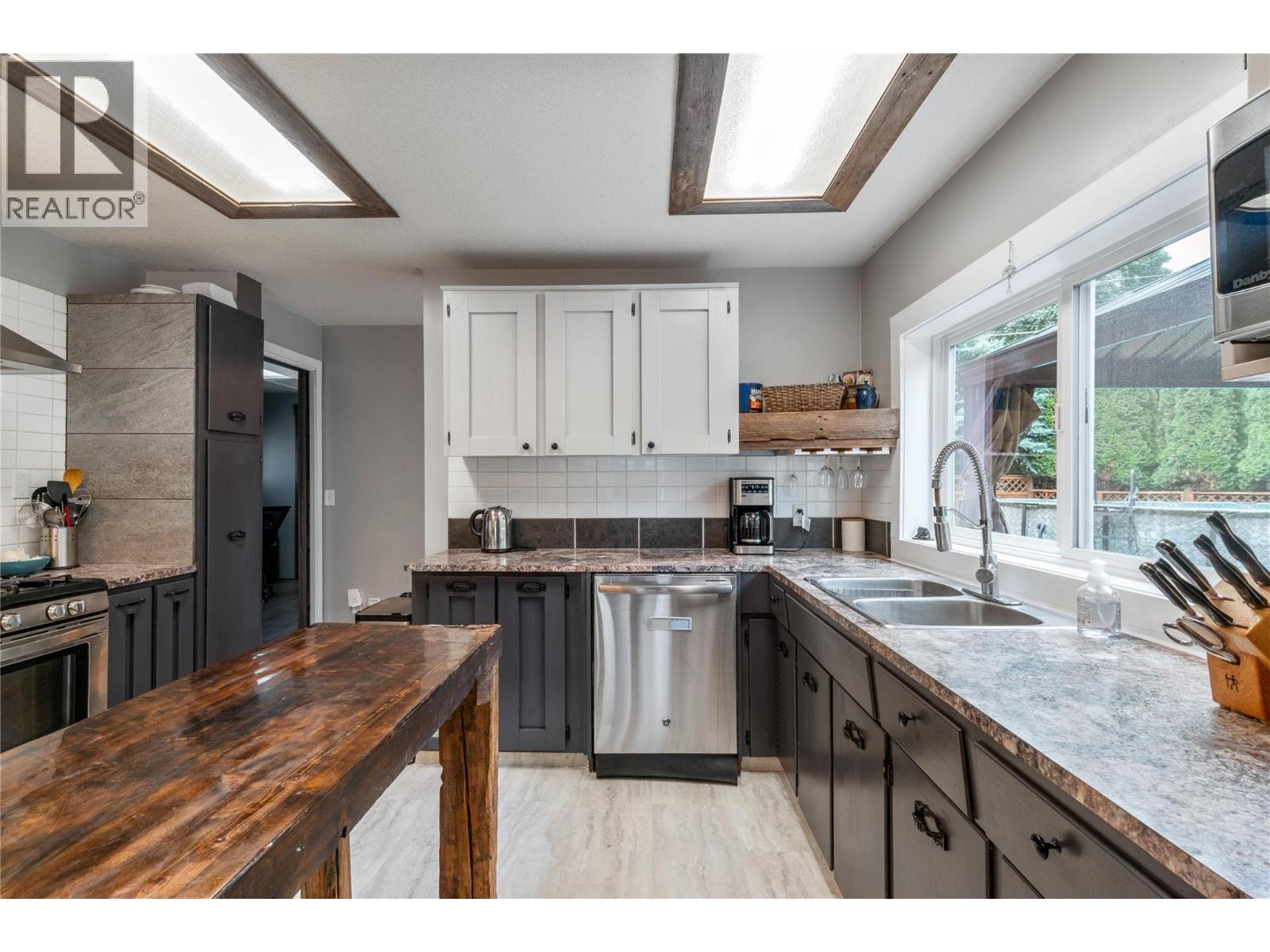 Photo 20 of 3111 5 Avenue Se, Salmon Arm BC
