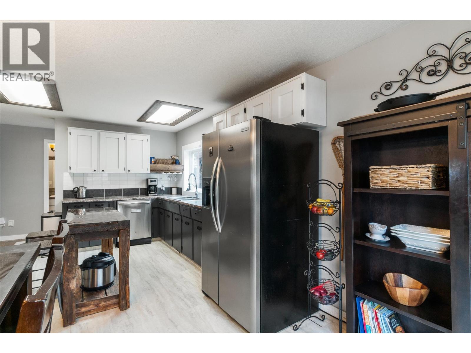 Photo 23 of 3111 5 Avenue Se, Salmon Arm BC