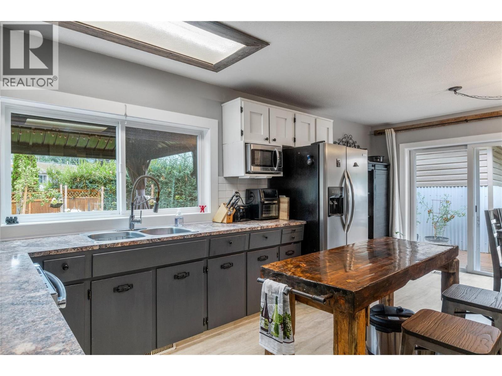 Photo 27 of 3111 5 Avenue Se, Salmon Arm BC