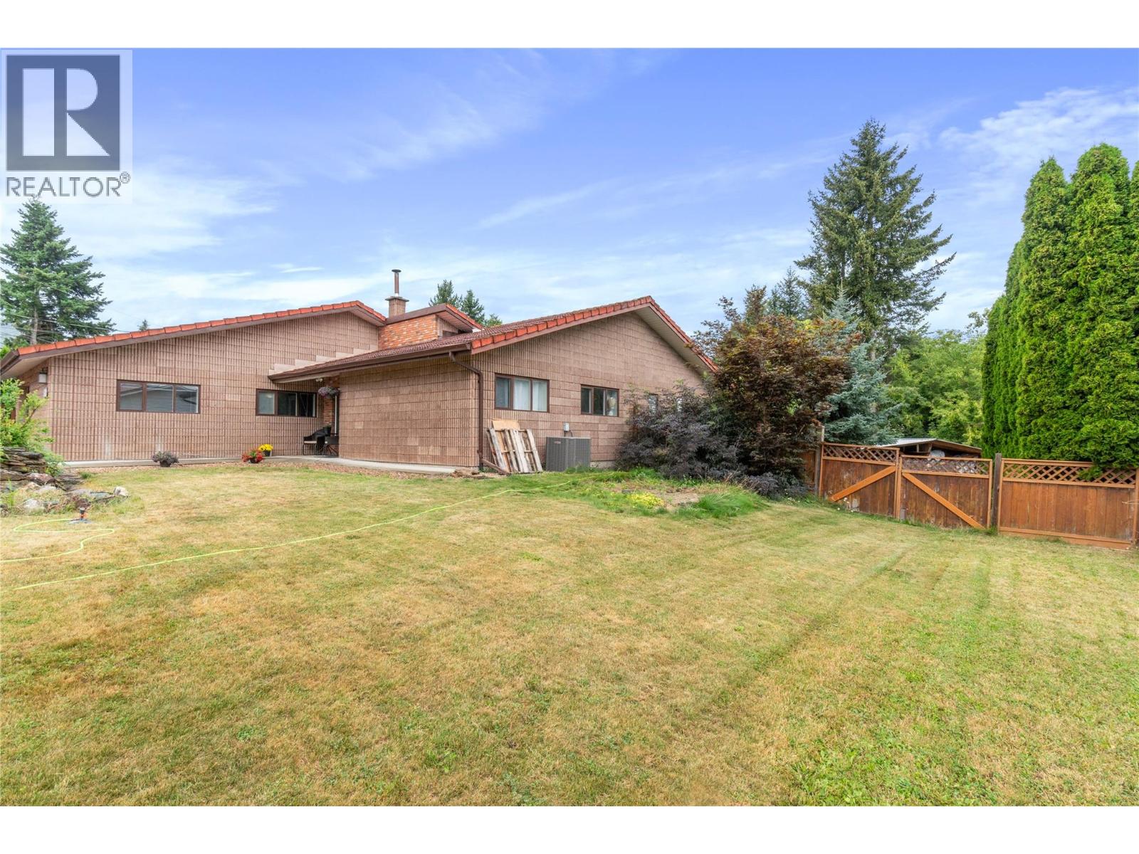 Photo 50 of 3111 5 Avenue Se, Salmon Arm BC