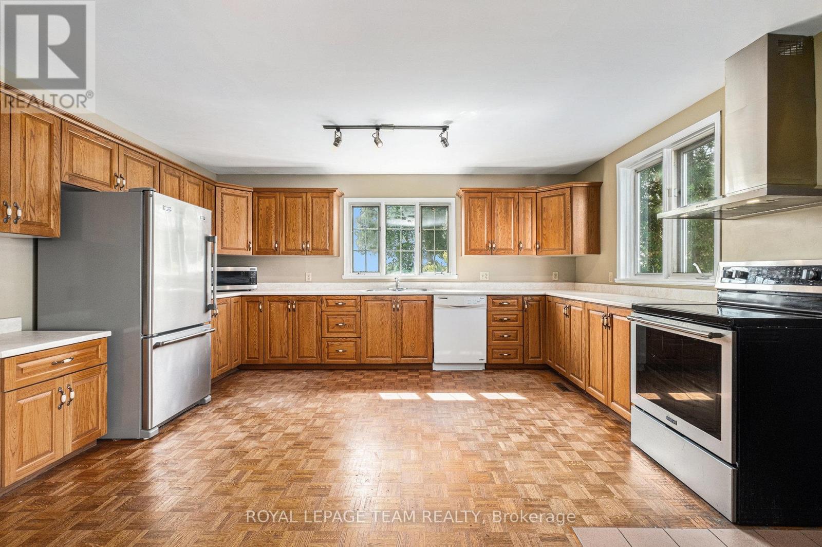 Photo 20 of 6109 Fourth Line Road W, Ottawa ON
