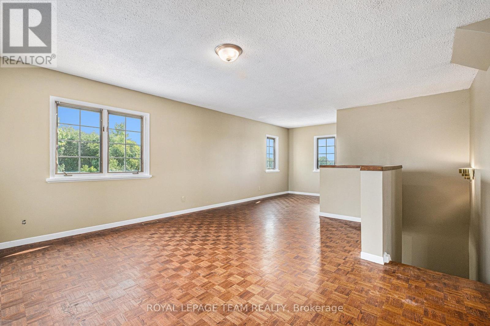 Photo 21 of 6109 Fourth Line Road W, Ottawa ON