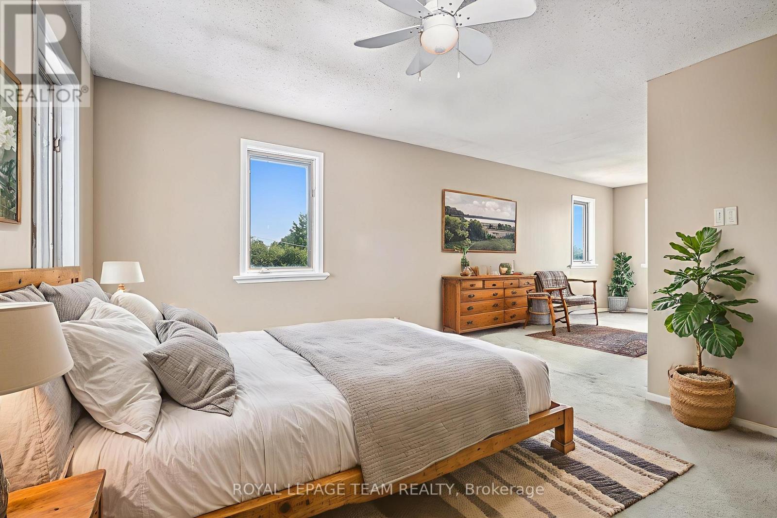 Photo 4 of 6109 Fourth Line Road W, Ottawa ON