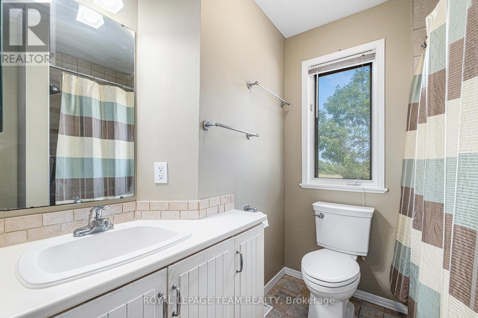 Photo 35 of 6109 Fourth Line Road W, Ottawa ON