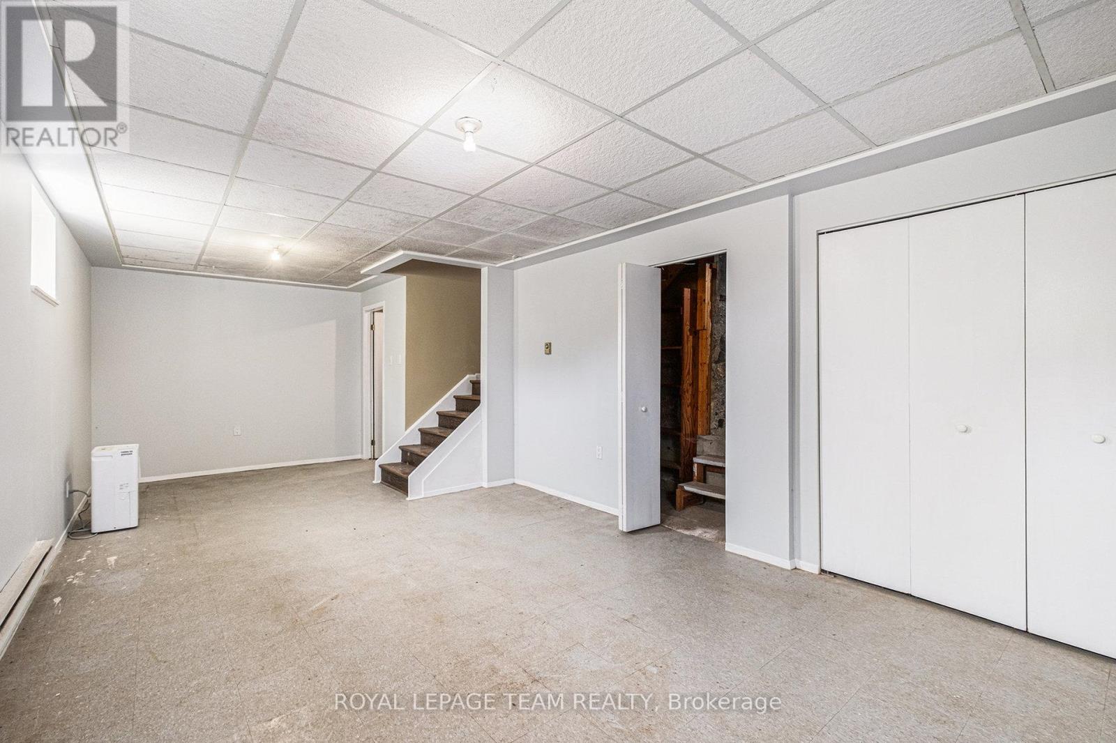 Photo 48 of 6109 Fourth Line Road W, Ottawa ON