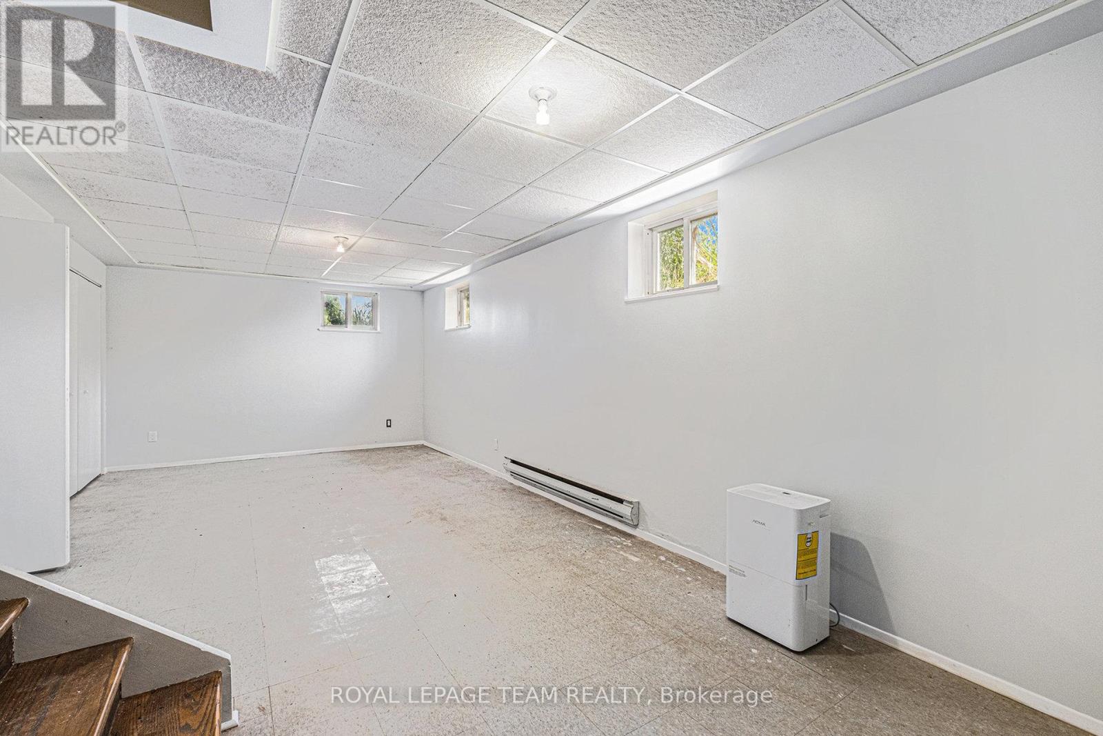 Photo 13 of 6109 Fourth Line Road W, Ottawa ON