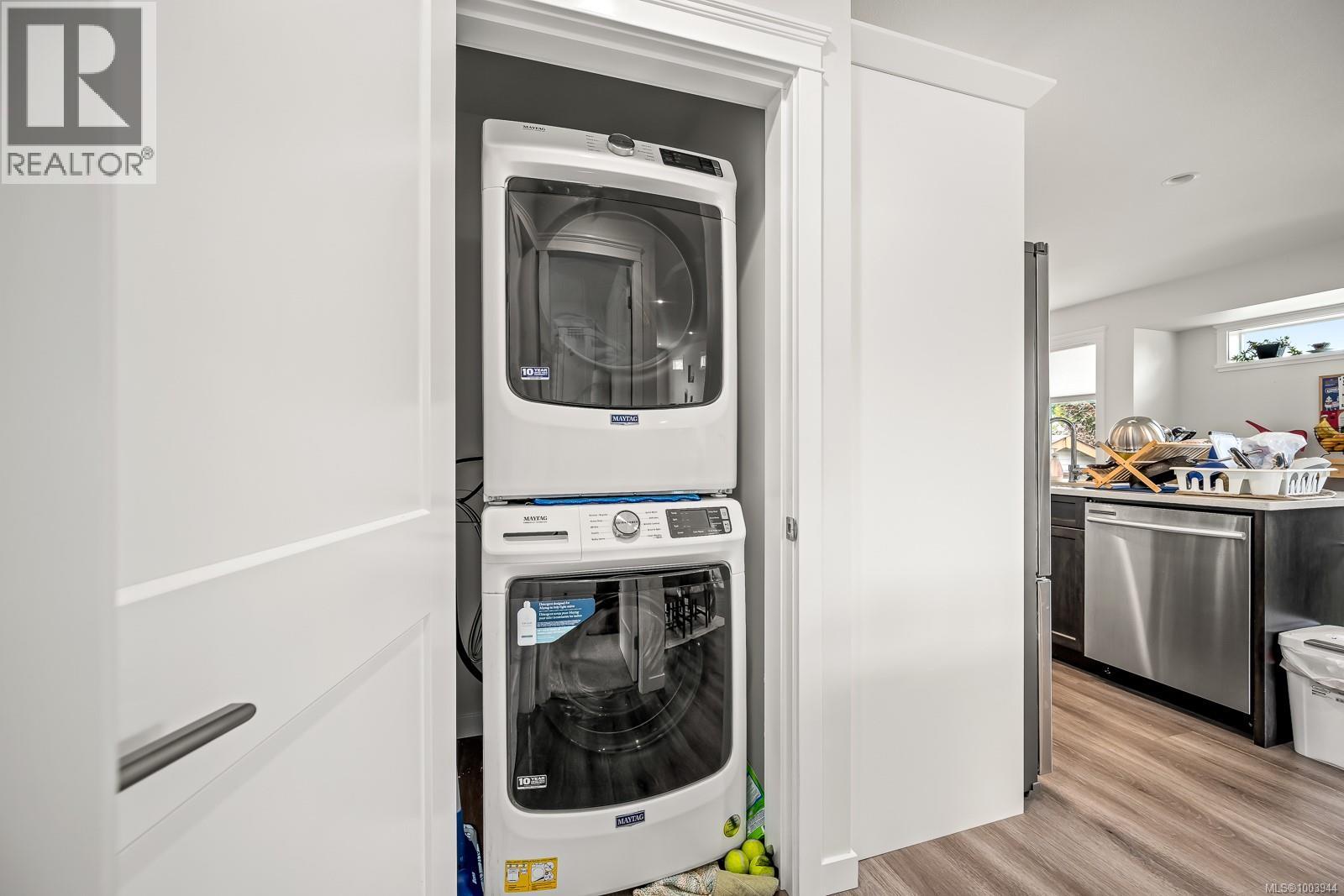 719 9TH ST - Image 18