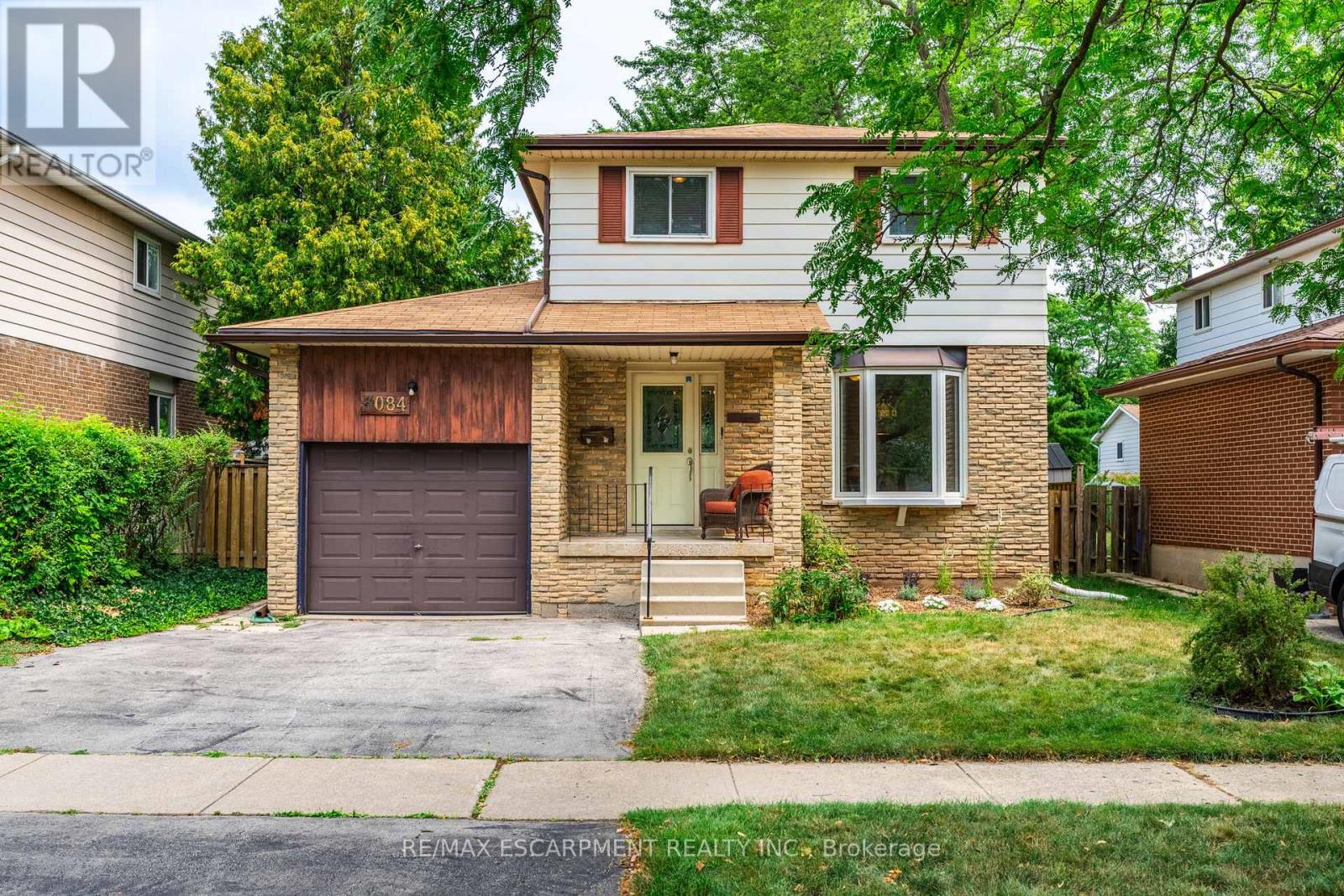 Photo 1 of 3084 Parkgate Crescent, Burlington ON