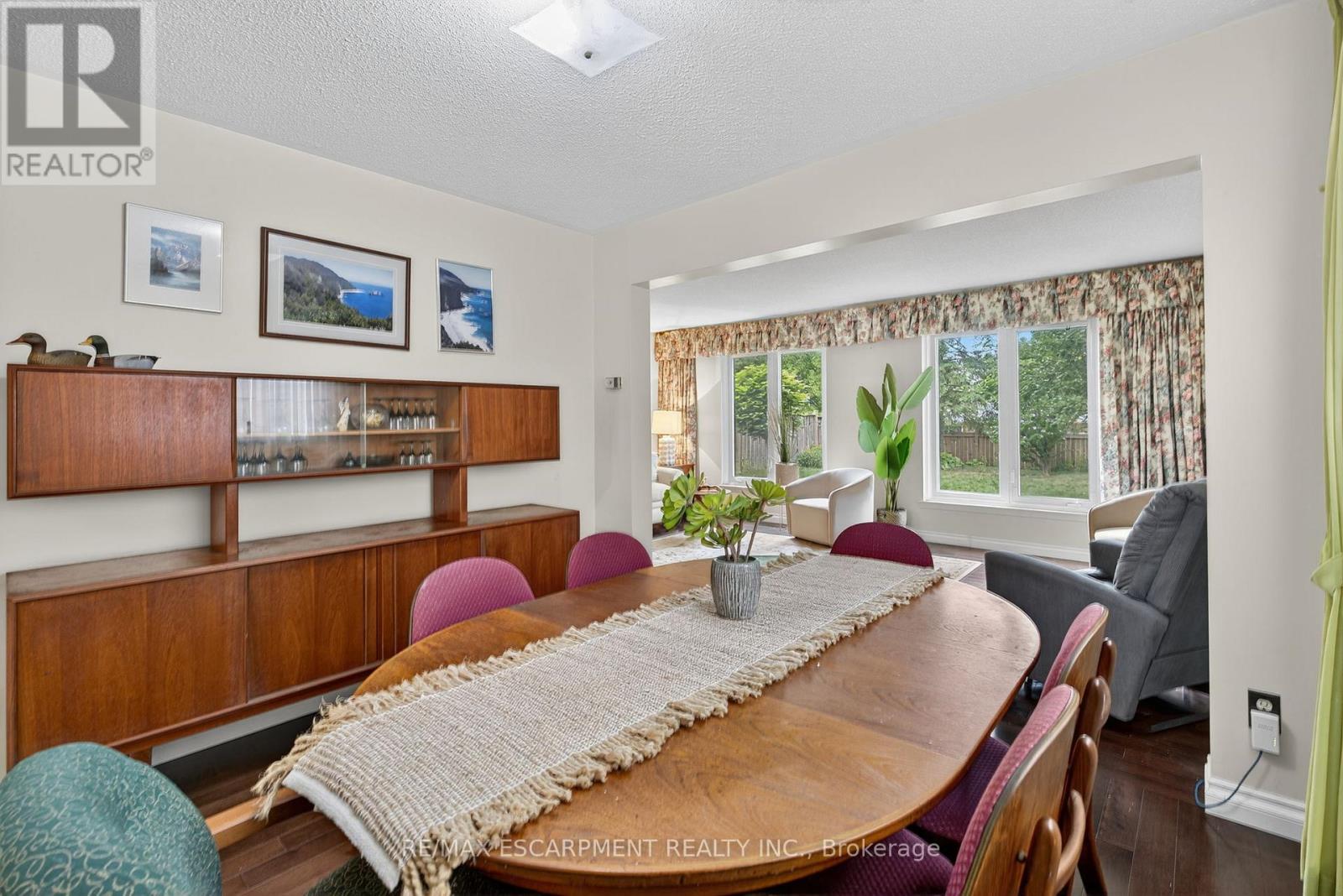 Photo 17 of 3084 Parkgate Crescent, Burlington ON