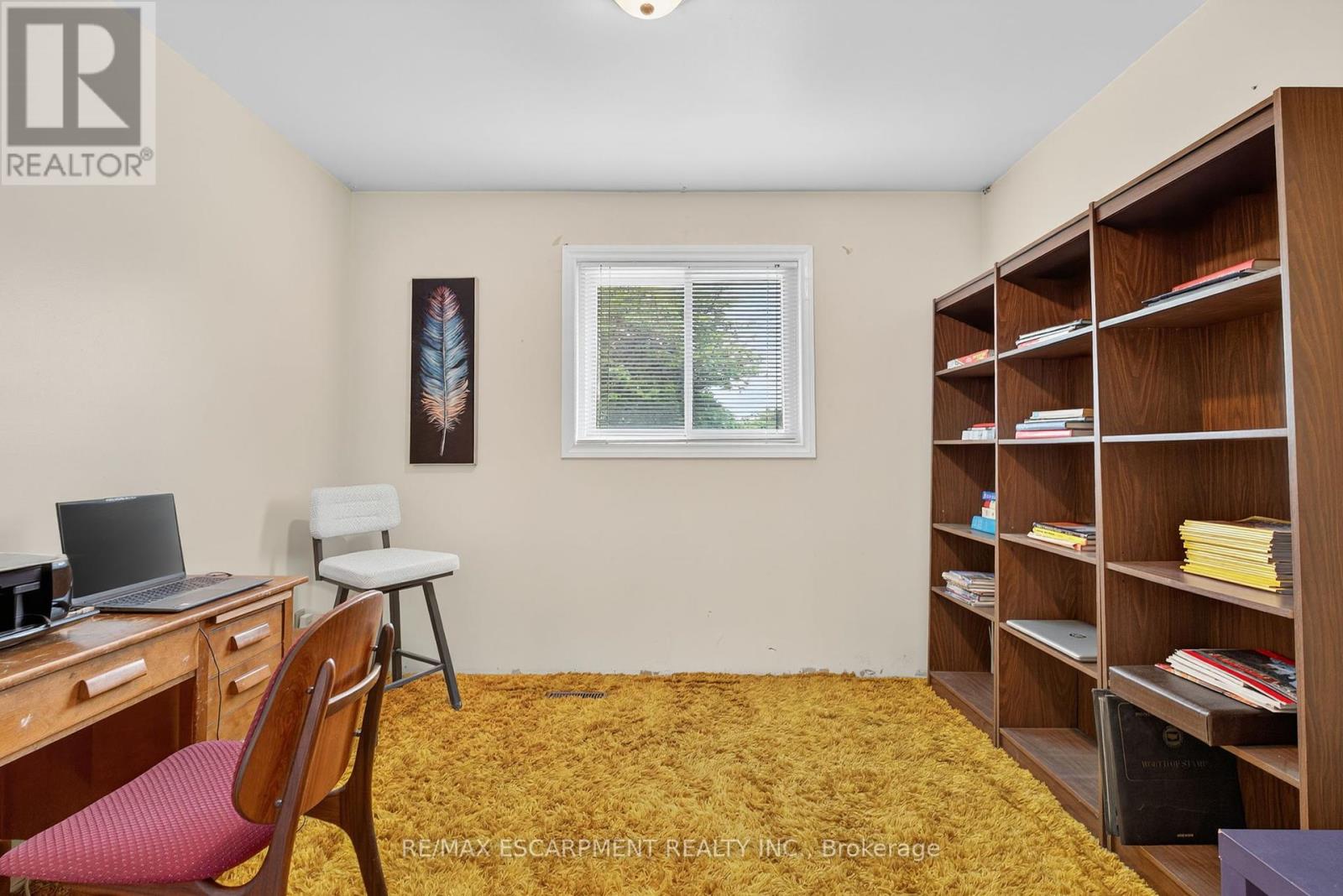 Photo 31 of 3084 Parkgate Crescent, Burlington ON