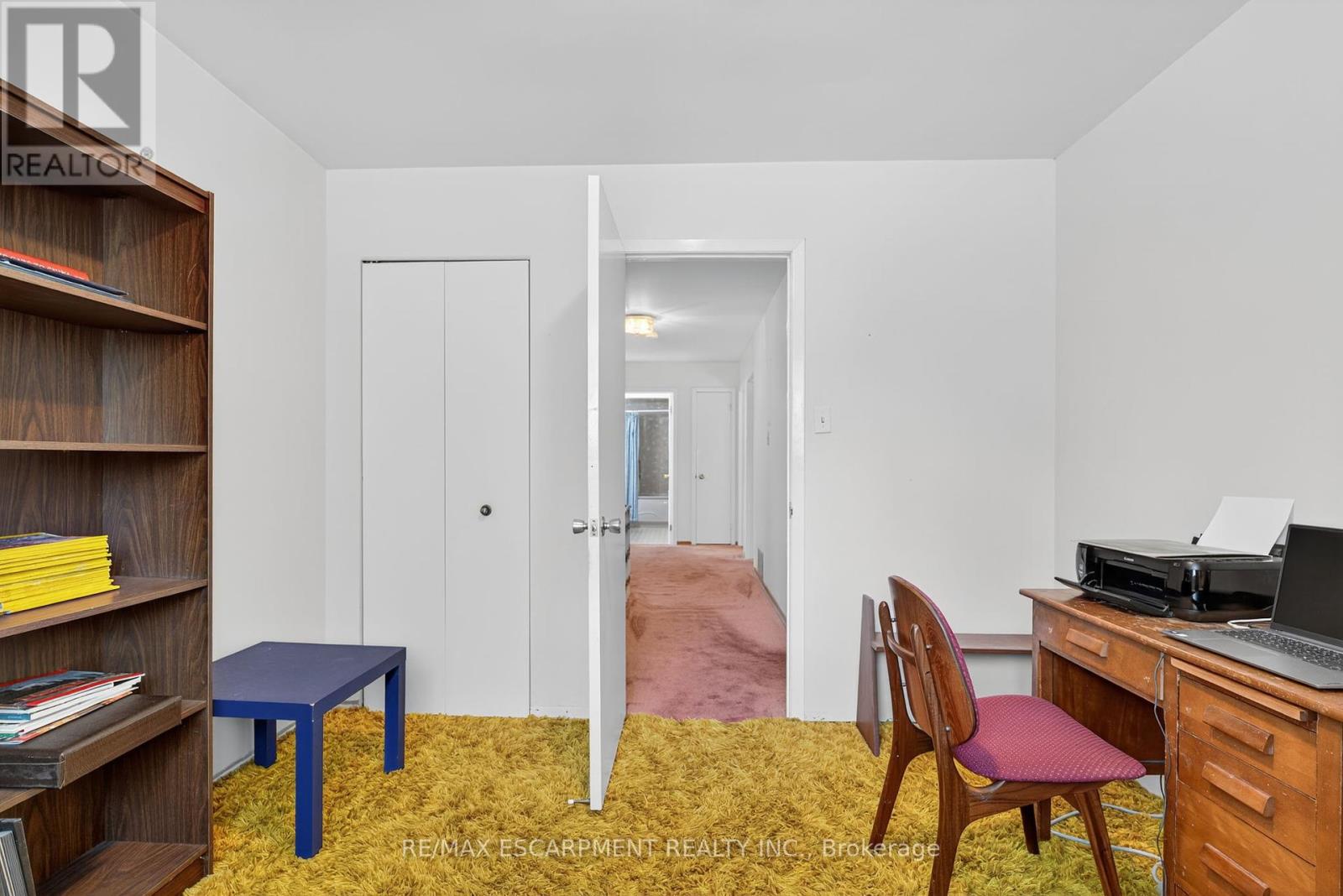 Photo 32 of 3084 Parkgate Crescent, Burlington ON