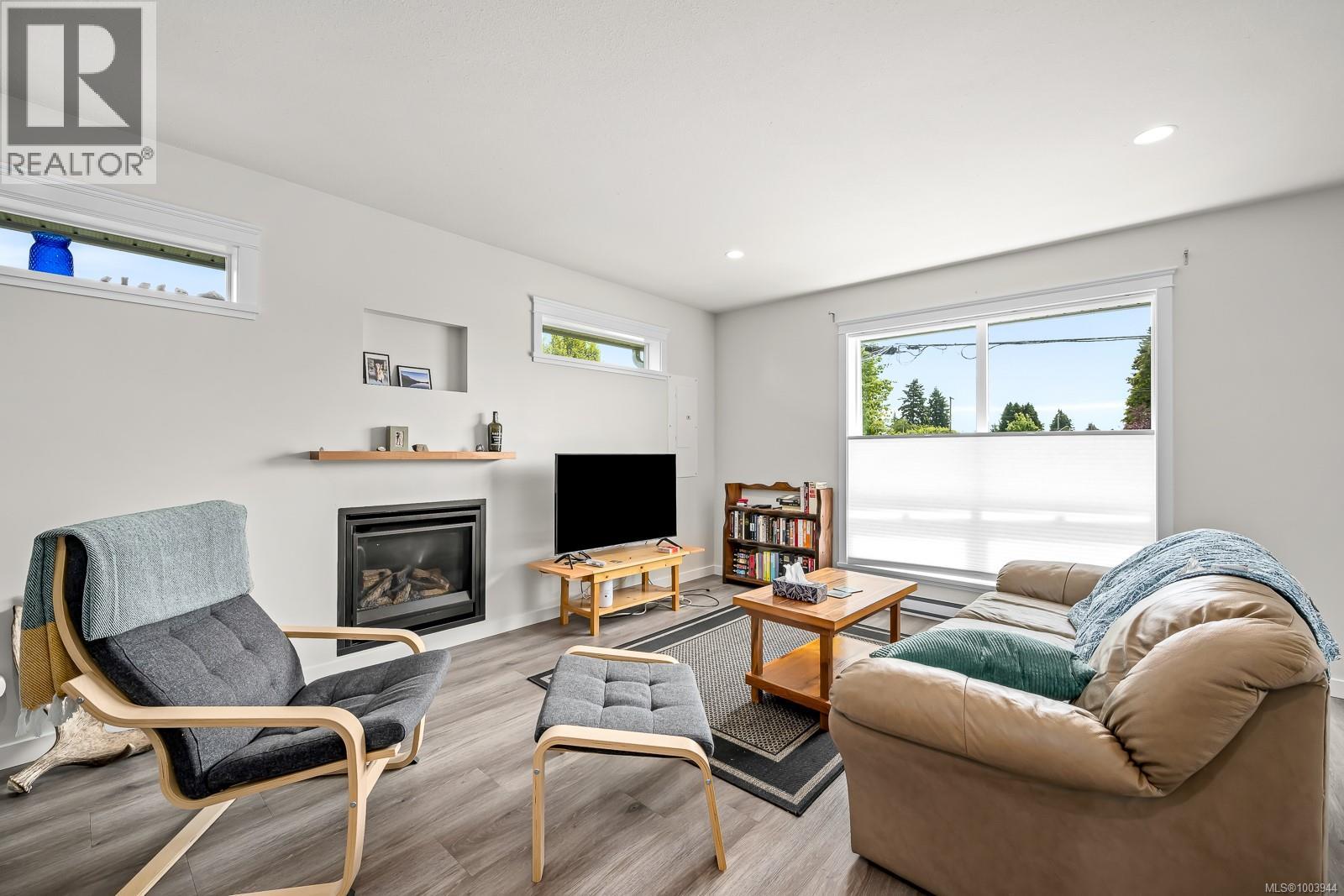 719 9TH ST - Image 7