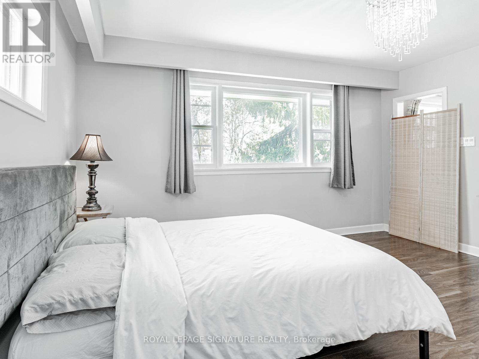 Photo 11 of 1447 Merrow Road, Mississauga ON